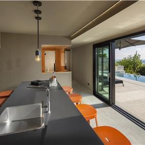 Luxury 5-Bedroom Sea-View Villa with Heated Infinity Pool in Orasac near Dubrovnik – Sleeps 10